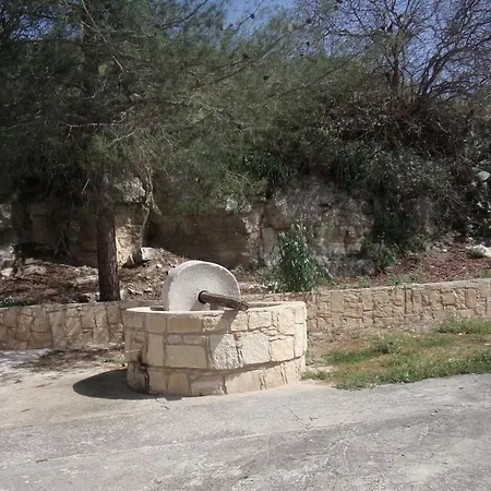 Holiday home Oleander Stone House *