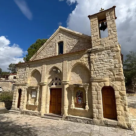 Oleander Stone House בית נופש