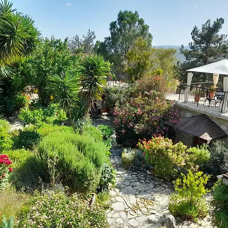 Oleander Stone House בית נופש *