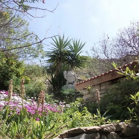 Oleander Stone House Nyaraló