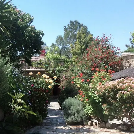 Nyaraló Oleander Stone House Lemona