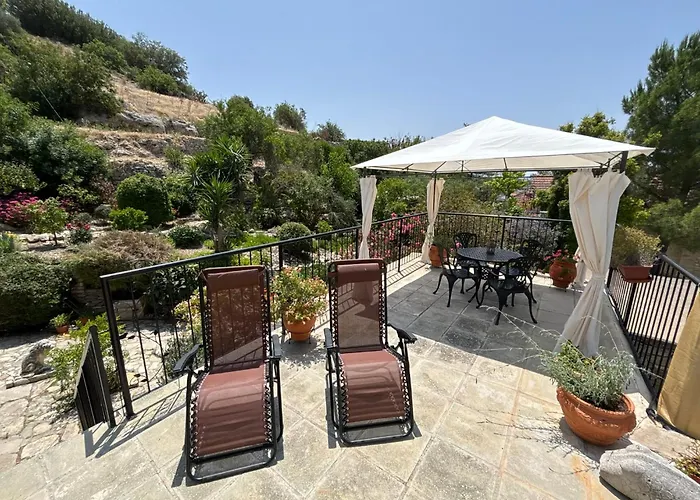 Oleander Stone House *